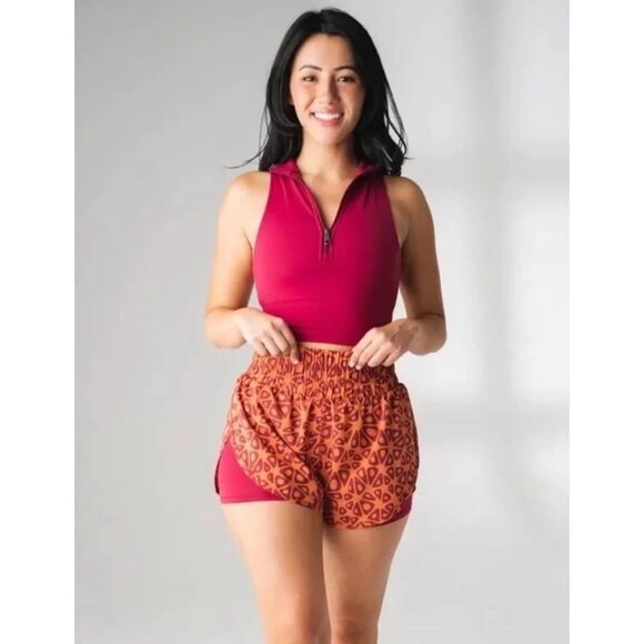 Vitality x Cosmopolitan Vista Shorts Wildberry Size Small - Picture 1 of 10